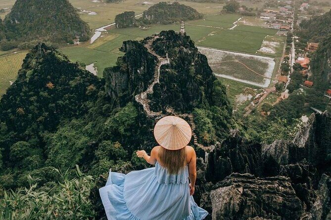 Luxury Small Group Tour in Tam Coc, Mua Cave, Bich Dong Pagoda - Practical Tips: What to Pack and How to Get Better Photos