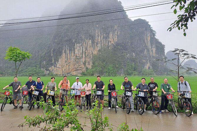 Majestic Ninh Binh Discovery: Mua Cave & Tam Coc private tour - Getting to Ninh Binh: early start, long day, good structure