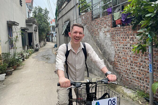 Majestic Ninh Binh Discovery: Mua Cave & Tam Coc private tour - The sports-bike loop: villages, rice fields, and a calmer way to see the valley