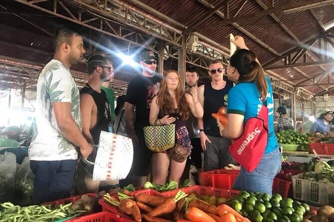 Market Tour & Cooking class in Ha Noi City - Vegetable village visit: seeing produce before it becomes food