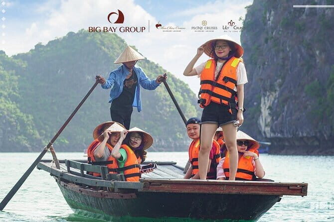 Mon Cheri Cruises 2 Days 1 Night - Dark and Bright Cave: boat vs kayak and how to choose