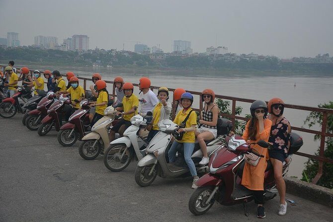 Motorbike Tours Hanoi Led By Women: City & Countryside Half Day - What the small group format changes for your photos and questions