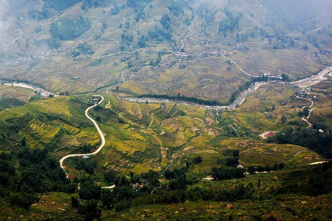 Mountain views & Rice Terraced Fields Hiking – 2D 1N - Hang Da Village: the quick climb that makes the rest make sense