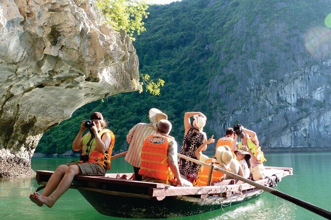 Ninh Binh 1 day tour UNESCO World Heritage: BAI DINH PAGODA - TRANG AN -MUA CAVE - Lunch from 12:00: Vietnamese meal included, drinks extra