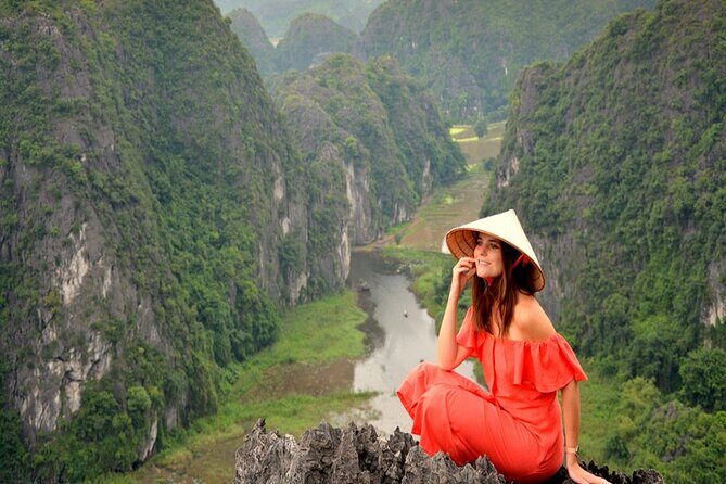 Ninh Binh 1 day tour UNESCO World Heritage: BAI DINH PAGODA - TRANG AN -MUA CAVE - Trang An at 13:30: bamboo boats through UNESCO scenery