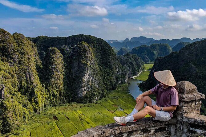 Ninh Binh 1 Day Tour(Tam Coc - Mua Cave - Bich Dong) - Hang Mua and the Ngoa Long Mountain Climb (Mua Cave Viewpoints)