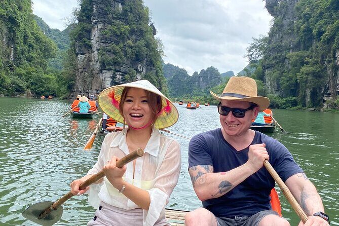 Ninh Binh 1 Day Tour(Tam Coc - Mua Cave - Bich Dong) - Tam Coc by Sampan on the Ngo Dong River (Your Floating Slow-Down)