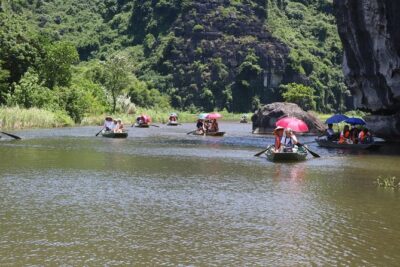 Ninh Binh 2 Days Luxury Limousine Small Group Option 3 Star - Check-In and Tam Coc Night: A Tiny Bonus That Feels Like Local Life