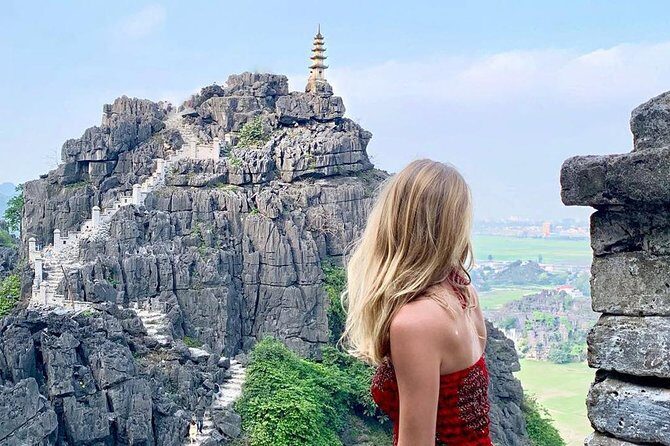 Ninh Binh 2 days,1 night from Hanoi: Hoa Lu - Mua Cave - Tam Coc - Cuc Phuong - Hoa Lu temples of the Dinh & Le dynasties: where the history feels walkable