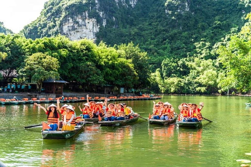 Ninh Binh Day Tour: Hoa Lu, Trang An Mua Cave, Boat Ride - Hoa Lu Ancient Capital: temples, names, and why Hanoi won