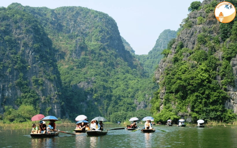 NINH BINH DAY TRIP: HOA LU,MUA CAVES &THUNG NHAM BIRD VALLEY - Hoa Lu ancient capital: Dinh, Le, and Ly context for all those limestone hills