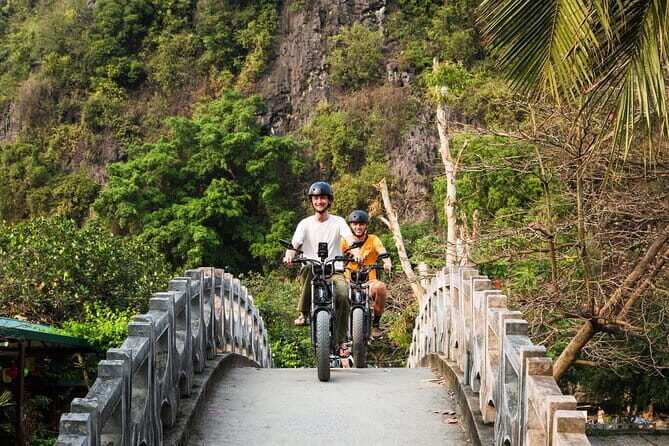Ninh Binh E-Bike Tour -Secret Landscapes Tam Coc Countryside plus - Getting oriented at the meeting point and on your e-bike