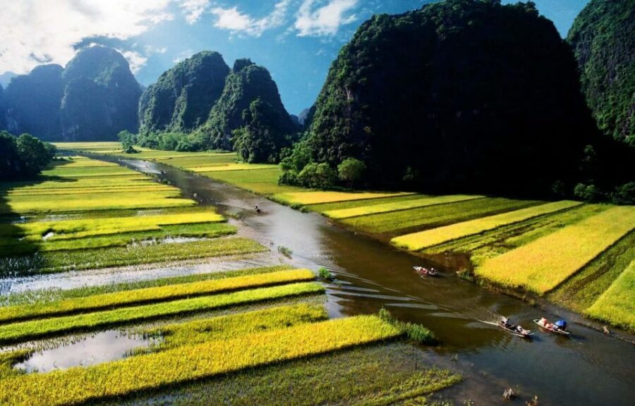 Ninh Binh: Full-Day Small Group of 9 Guided Tour from Hanoi - Price and Value: What You’re Really Paying For