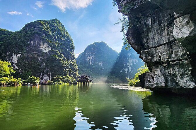 Ninh Binh Full-Day to Hoa Lu Tam Coc & Mua Cave Via Boat & Bike - Hoa Lu Temples: Dinh and Le Dynasties in the Former Capital