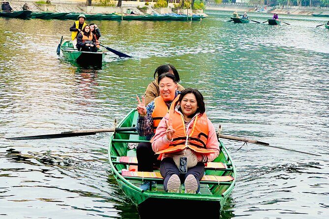Ninh Binh Full-Day to Hoa Lu Tam Coc & Mua Cave Via Boat & Bike - Lunch on a Budget: Included Vietnamese Buffet in Ninh Binh
