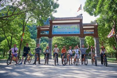 Ninh Binh Full Day Tour from Hanoi by Limousine - Bai Dinh Pagoda or Hoa Lu Ancient Capital: your first history hit