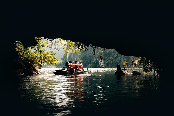 Ninh Binh Full Day Tour from Hanoi by Limousine - Mua Cave and the nearly 500-step climb