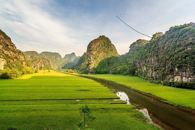 Ninh Binh Full Day Tour From Hanoi: Hoa Lu - Trang An - Mua Cave - Transport, guides, and group size: small details that affect your day
