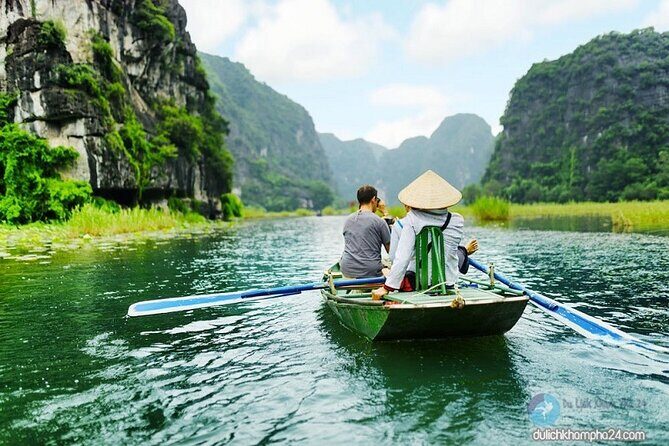Ninh Binh Full-Day Trip: Hoa Lu - Trang An - Mua Cave - Food, Comfort, and the Reality of a Full-Day Schedule