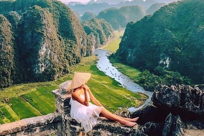 Ninh Binh Full-Day Trip: Hoa Lu - Trang An - Mua Cave - Trang An Grottoes Boat Ride: The Day’s Scenic Payoff