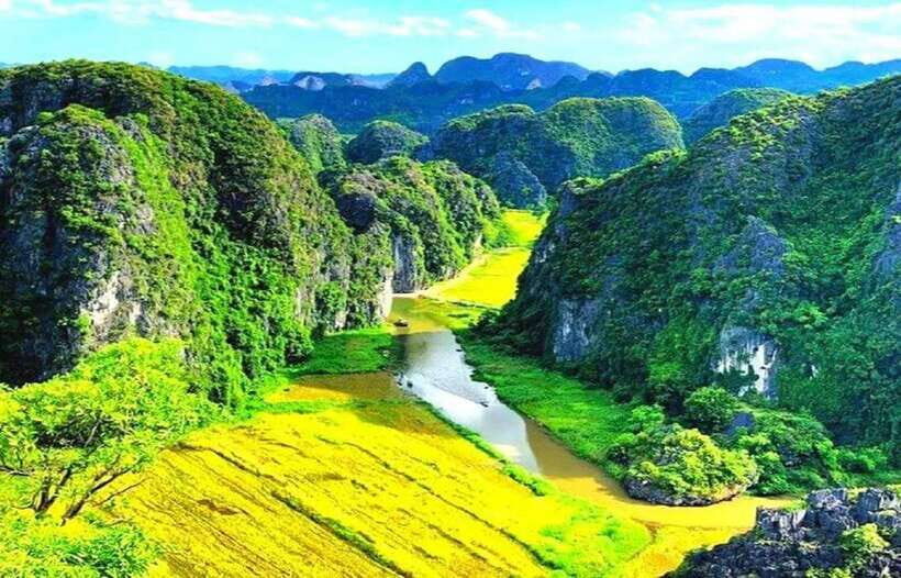 Ninh Binh: Hoa Lu, Bich Dong, Trang An& Mua Cave Small Group - Bich Dong Pagoda and the Nam Thien De Nhi Dong Cave Feeling