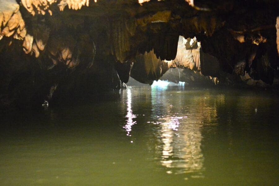 Ninh Binh: Hoa Lu, Mua Cave, and Trang An Tour and Boat Ride - What to bring for a smoother Hoa Lu, Mua, and Trang An day