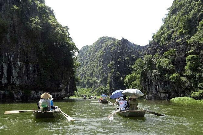 Ninh Binh - Hoa Lu - Mua Cave - Tam Coc 1 Day Tour - Stop 2: Mua Cave (Dragon Mountain) and nearly 500 steps