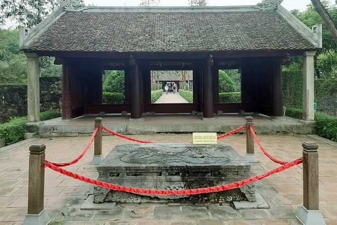 Ninh Binh - Hoa Lu - Tam Coc - Mua cave Day Trip: Hiking, boat trip, Bike, lunch - Price and Logistics: Why This Day Costs What It Does