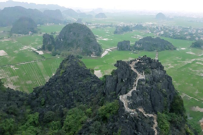 Ninh Binh - Hoa Lu - Tam Coc - Mua cave Day Trip: Hiking, boat trip, Bike, lunch - Hoa Lu Temples of Dinh & Le: Early Vietnam in One Focused Hour