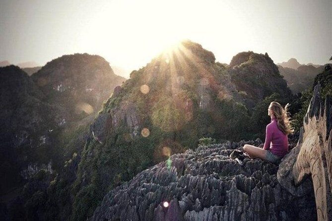 Ninh Binh-Hoa Lu-Tam Coc - Mua cave - Dragon Mountain Hiking 1 Day Tour - Bicycles, Rice Paddies, and a Village Stop
