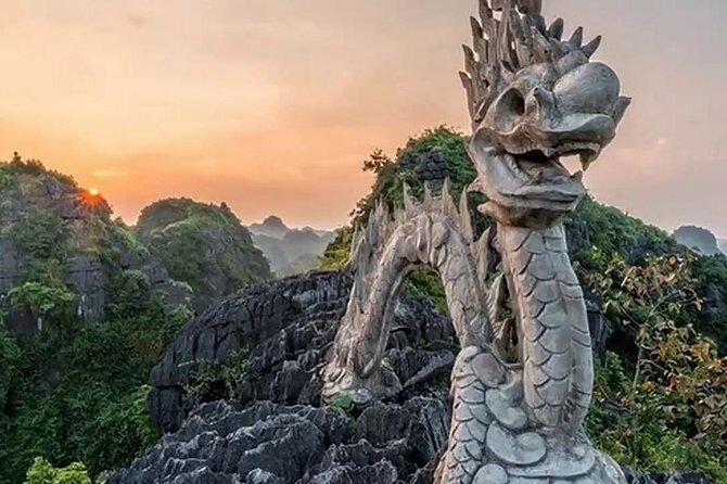 Ninh Binh-Hoa Lu-Tam Coc - Mua cave - Dragon Mountain Hiking 1 Day Tour - Hoa Lư District: Ancient-Capital Temples and Time Management