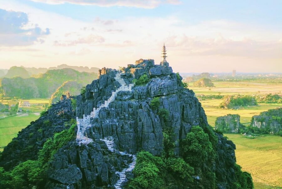 Ninh Binh: Hoa Lu, Trang An and Mua Cave Full-Day Trip - Hoa Lu: Temple Walks Tied to the Dinh and Le Legacy
