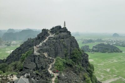 Ninh Binh luxury Day trip to Mua Cave, Tam Coc, Bich Dong, Boat & Bike - Tam Coc sampan ride: the slow part that feels magical