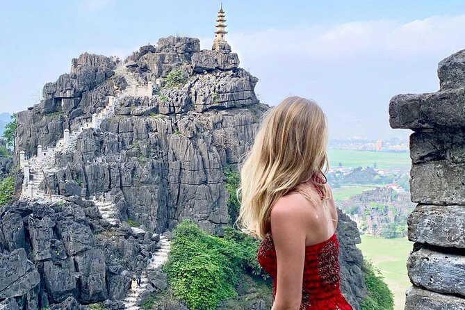 Ninh Binh luxury Day trip to Mua Cave, Tam Coc, Bich Dong, Boat & Bike - Lunch and comfort: where the value shows up
