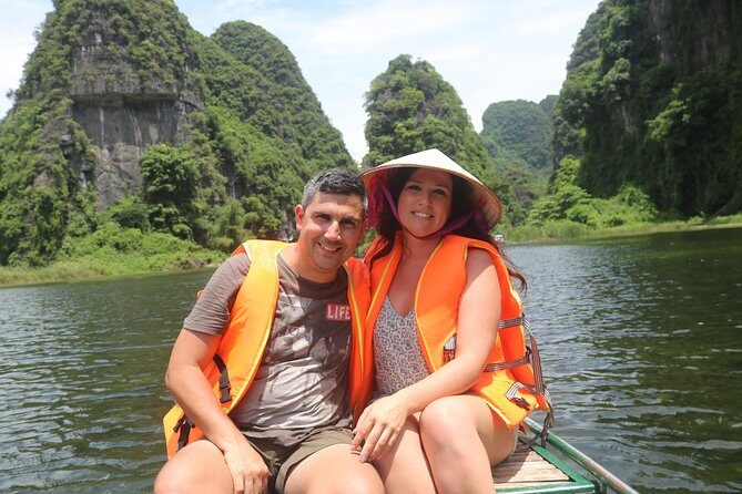 Ninh Binh Luxury Tour 2 Days 1 night by limousine See Hidden Gems - Cycling through Ninh Hai Village and the karst valley
