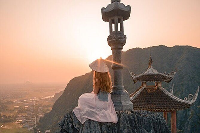 Ninh Binh Private Day Tour: Mua Cave, Tam Coc, Hoa Lu All Include - Why private pickup and a small-group format changes the day