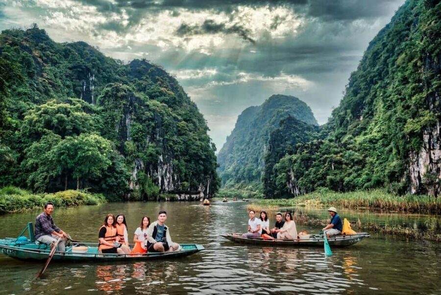 Ninh Binh Private: Hoa Lu & Tam Coc & Bich Dong & Mua Caves - Price and value: what $132 buys you on a one-day loop