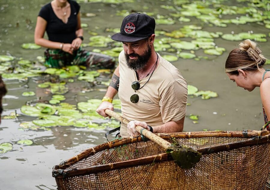 Ninh Binh: Rice planting and fishing by basket tour - Buffalo Care First: Feeding, Showering, and Riding
