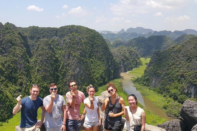 Ninh Binh: The best of Hoa Lu, Hang Mua Hiking, Tam Coc Boat Tour - Tam Cốc–Bích Động first: the boat-and-cave experience