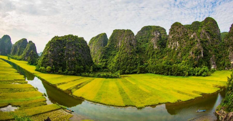 Ninh Binh Tour: Full-Day Hoa Lu and Tam Coc Boat Tour - One-day Hoa Lư and Tam Cốc: the big sights without overplanning
