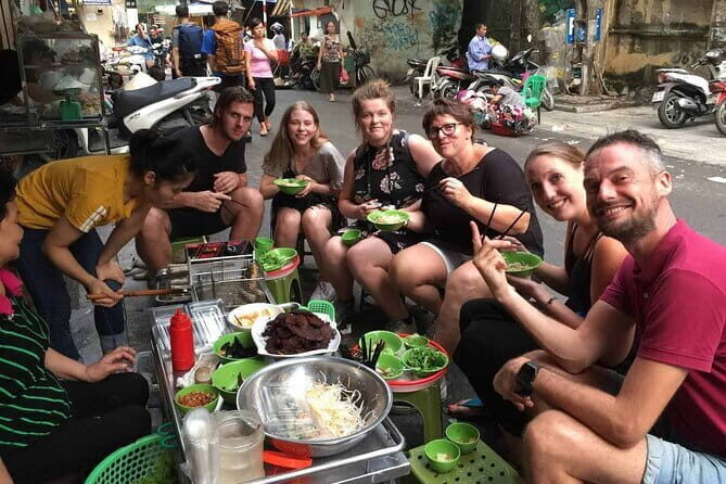 Ninh Binh Trang An Bai Dinh and Mua Cave Trip From Hanoi - Mua Cave and the 500 Steps to Lying Dragon Mountain