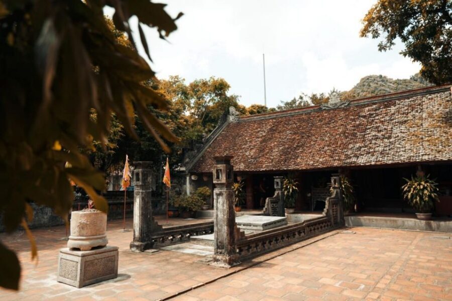 Ninh Binh Trip Visit Hoa Lu Capital -Tam Coc-Biking-Mua Cave - Should You Book This Ninh Binh Day Trip?