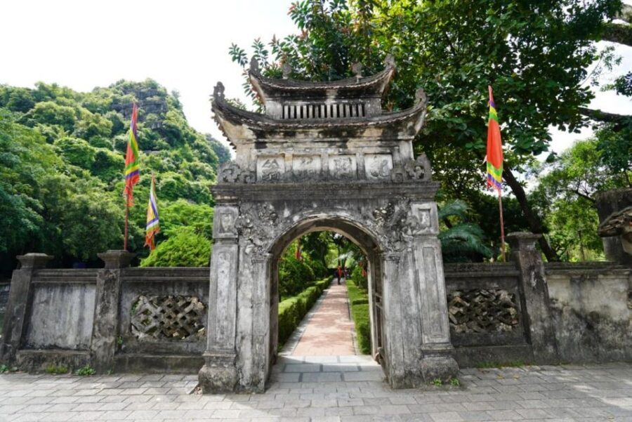 Ninh Binh Trip Visit Hoa Lu Capital -Tam Coc-Biking-Mua Cave - Rural Biking Along Canals: What the Bike Ride Feels Like