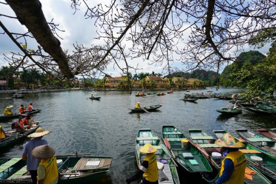 Ninh Binh Trip Visit Hoa Lu Capital -Tam Coc-Biking-Mua Cave - Tam Coc Sampan Cruise: The Famous River Views, Without the Stress