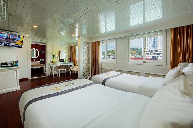 (Official) Signature Royal Cruise - 02 days 01 night program - Entering Ha Long Bay the easy way: a two-bay cruise with real activities