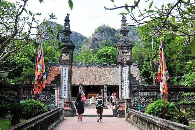 Perfume Pagoda Pilgrimage Full-day Tour - Yen River Boat Cruise: The Calm Part of the Journey