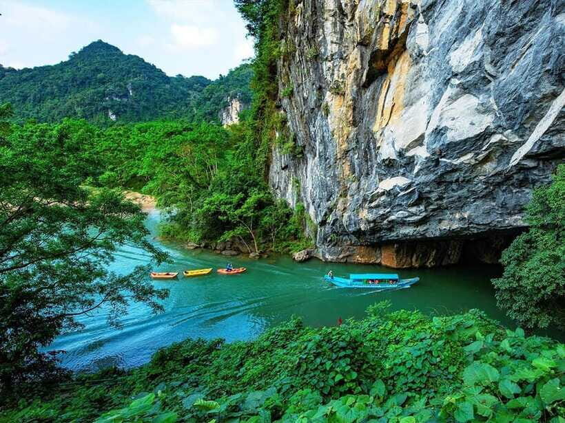 Phong Nha/Dong Hoi: Phong Nha Cave and Paradise Cave Tour - The Son River dragon boat ride: scenic, calming, and timed well