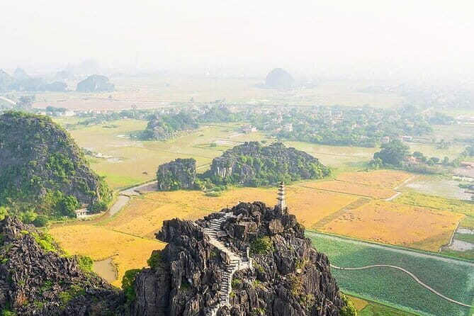 Private 1 day in Ninh Binh with Hoa Lu, Trang An and Mua cave - A private Ninh Bình day that actually feels organized
