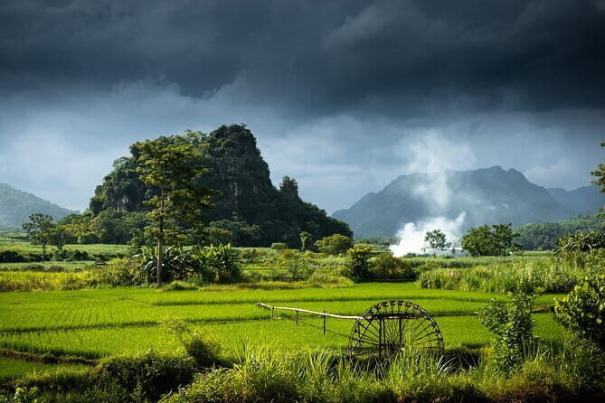 Private 1 day in Ninh Binh with Hoa Lu, Trang An and Mua cave - Guides like Flora and Thuy: stories plus real-world help
