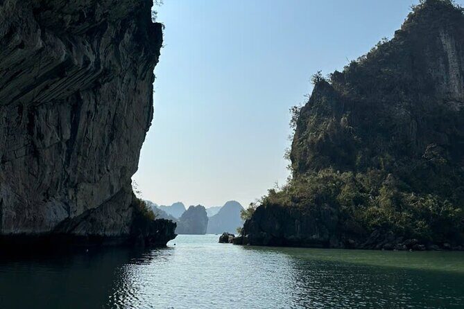 Private 1 Day Tour in Ha Long Bay with Private Cruise or Group - Lunch on the cruise: hot seafood and what to watch for